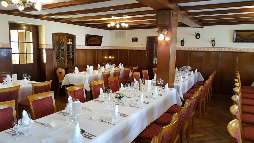 Gasthaus Zum Hirschen Ringsheim Exteriör bild